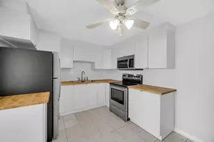8636 Grand Ave, River Grove, IL 60171 - Photo 9