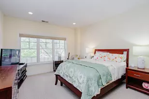 4953 Oakton St, Skokie, IL 60077 - Photo 9