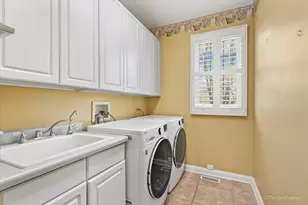 8120 Gage Ln, Cary, IL 60013 - Photo 13