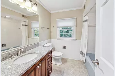 1040 Forest Hill Road, Lake Forest, IL 60045 - Photo 23