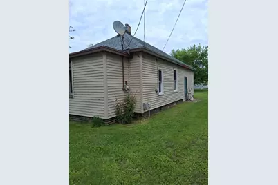 909 Cable Street, Streator, IL 61364 - Photo 3