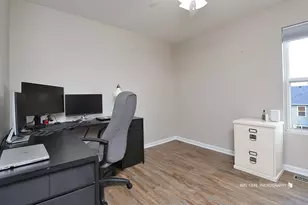 862 Heartland Park Ln, Antioch, IL 60002 - Photo 17