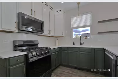 862 Heartland Park Lane, Antioch, IL 60002 - Photo 5