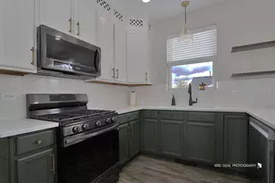 862 Heartland Park Ln, Antioch, IL 60002 - Photo 5