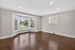 311 N Home Ave, Park Ridge, IL 60068 - Photo 7