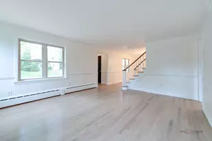 318 Second Ave, Libertyville, IL 60048 - Photo 3