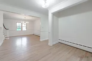318 Second Ave, Libertyville, IL 60048 - Photo 9