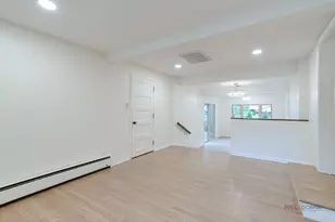 318 Second Ave, Libertyville, IL 60048 - Photo 11