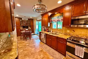 1323 Park Dr, Montgomery, IL 60538 - Photo 11
