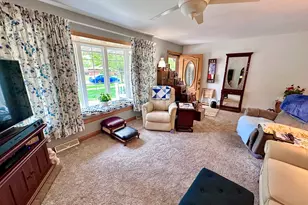 1323 Park Dr, Montgomery, IL 60538 - Photo 5