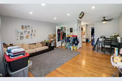 1101 E Algonquin Road #18, Arlington Heights, IL 60005 - Photo 3