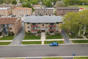 11810 S Komensky Ave, Alsip, IL 60803 - Photo 5