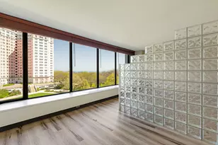 5455 N Sheridan Rd, Chicago, IL 60640 - Photo 5