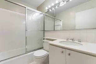 5455 N Sheridan Rd, Chicago, IL 60640 - Photo 11