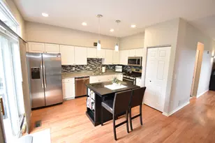 312 Richmond Dr, Romeoville, IL 60446 - Photo 9