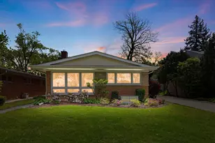 1803 S Crescent Ave, Park Ridge, IL 60068 - Photo 1