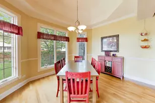 327 S Knight Ave, Park Ridge, IL 60068 - Photo 11
