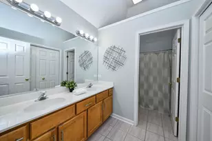 640 Kendridge Ct, Aurora, IL 60502 - Photo 21