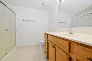 201 W Brush Hill Rd, Elmhurst, IL 60126 - Photo 17