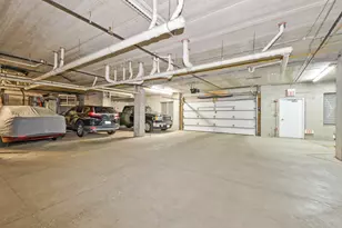 201 W Brush Hill Rd, Elmhurst, IL 60126 - Photo 3