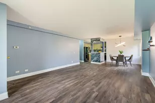 1840 Huntington Blvd, Hoffman Estates, IL 60169 - Photo 5