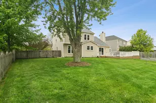 4255 Oak Knoll Ln, Hoffman Estates, IL 60192 - Photo 29