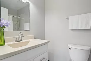 4255 Oak Knoll Ln, Hoffman Estates, IL 60192 - Photo 23