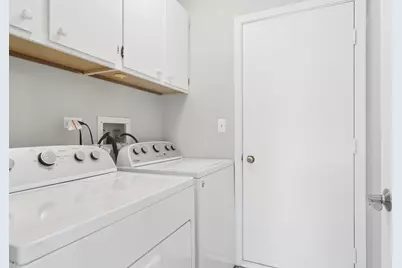 4255 Oak Knoll Lane, Hoffman Estates, IL 60192 - Photo 17