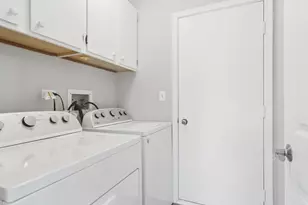 4255 Oak Knoll Ln, Hoffman Estates, IL 60192 - Photo 17