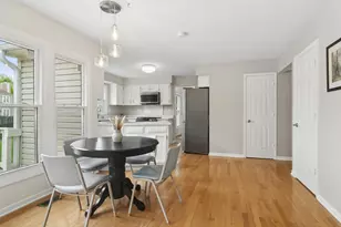 4255 Oak Knoll Ln, Hoffman Estates, IL 60192 - Photo 13