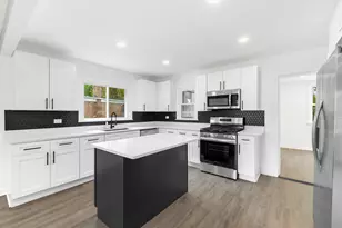 6754 S 78th Ave, Bridgeview, IL 60455 - Photo 9