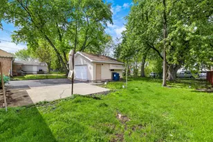 6754 S 78th Ave, Bridgeview, IL 60455 - Photo 23