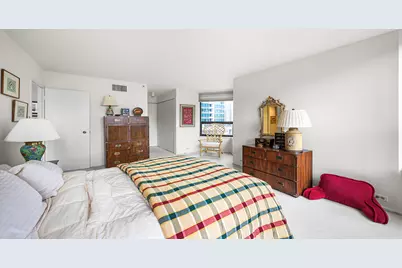 400 E Ohio Street #1501, Chicago, IL 60611 - Photo 17