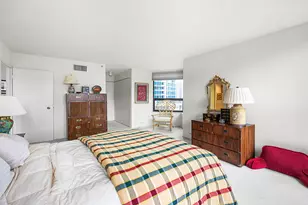 400 E Ohio St, Chicago, IL 60611 - Photo 17