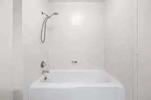 400 E Ohio St, Chicago, IL 60611 - Photo 19