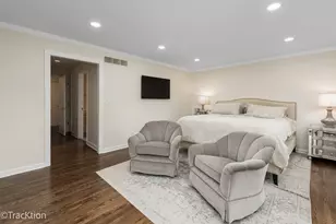 1401 Golden Bell Ct, Downers Grove, IL 60515 - Photo 13