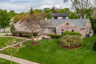 1401 Golden Bell Ct, Downers Grove, IL 60515 - Photo 27