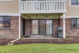 1022 Boxwood Ct, Wheeling, IL 60090 - Photo 19