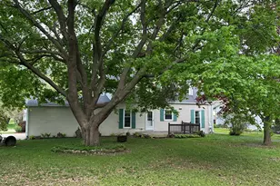 253 Park Crest Dr, Freeport, IL 61032 - Photo 51