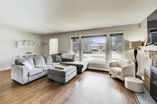 9309 S Lawndale Ave, Evergreen Park, IL 60805 - Photo 5