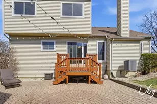 7 E Dahlia Ln, Round Lake Beach, IL 60073 - Photo 41