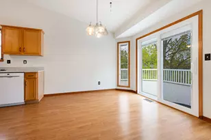 3145 Chanters Ct, Rockford, IL 61109 - Photo 5