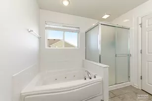 775 Kentshire Dr, Yorkville, IL 60560 - Photo 25
