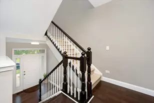 5564 Cloverdale Rd, Hanover Park, IL 60133 - Photo 9