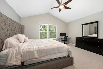 5564 Cloverdale Road, Hanover Park, IL 60133 - Photo 21