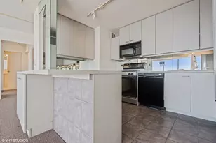 2800 N Lake Shore Dr, Chicago, IL 60657 - Photo 7