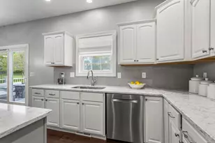 1308 Woodberry Dr, Mahomet, IL 61853 - Photo 17