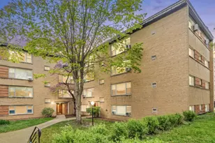 6146 N Damen Ave, Chicago, IL 60659 - Photo 1