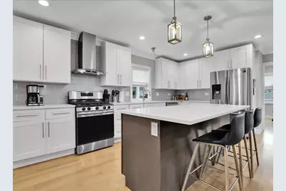 5719 W Dakin Street, Chicago, IL 60634 - Photo 9