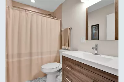 5719 W Dakin Street, Chicago, IL 60634 - Photo 15
